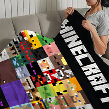 Lade das Bild in den Galerie-Viewer, Flauschige Flanell Decke im Minecraft Look