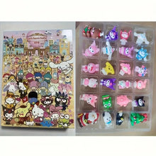 Lade das Bild in den Galerie-Viewer, Hello Kitty Adventskalender mit 24 Figuren