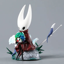 Lade das Bild in den Galerie-Viewer, Detailreiche Hollow Knight Silk Song Hornet Figur