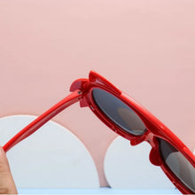 Lade das Bild in den Galerie-Viewer, Coole Kinder Sonnenbrillen im Sonic Look