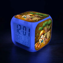 Lade das Bild in den Galerie-Viewer, One Piece Luffy LED Wecker – Starte dein Abenteuer pünktlich