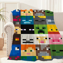 Lade das Bild in den Galerie-Viewer, Flauschige Flanell Decke im Minecraft Look