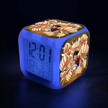 Lade das Bild in den Galerie-Viewer, One Piece Luffy LED Wecker – Starte dein Abenteuer pünktlich