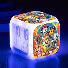 Lade das Bild in den Galerie-Viewer, Paw Patrol Wecker mit Leuchtfunktion