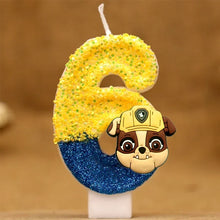 Lade das Bild in den Galerie-Viewer, Paw Patrol Kindergeburtstagskerze mit Jahreszahl und Skye, Chase oder Rubble Motiv