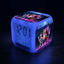Lade das Bild in den Galerie-Viewer, Hunterix KPop Demon Hunters Wecker Mira Jinu Zoey Cartoon Wecker mit Alarmfunktion und LED Licht