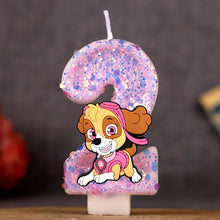 Lade das Bild in den Galerie-Viewer, Paw Patrol Kindergeburtstagskerze mit Jahreszahl und Skye, Chase oder Rubble Motiv