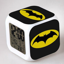 Lade das Bild in den Galerie-Viewer, Batman Digitaler Wecker mit Uhr kaufen