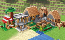Lade das Bild in den Galerie-Viewer, Minecraft Farmhaus Bauernhaus Geisterstadt Baustein Set (838 Teile, mit 5 Figuren) kaufen