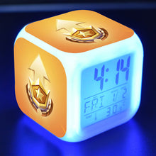 Lade das Bild in den Galerie-Viewer, Fortnite Digitaler Wecker / Uhr mit Touch Funktion kaufen