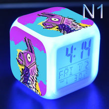 Lade das Bild in den Galerie-Viewer, Fortnite Digitaler Wecker / Uhr mit Touch Funktion kaufen