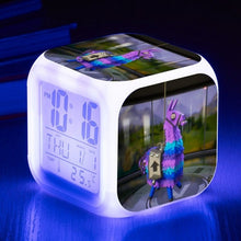 Lade das Bild in den Galerie-Viewer, Fortnite Digitaler Wecker / Uhr mit Touch Funktion kaufen