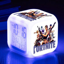 Lade das Bild in den Galerie-Viewer, Fortnite Digitaler Wecker / Uhr mit Touch Funktion kaufen