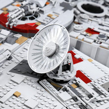 Lade das Bild in den Galerie-Viewer, Star Wars Millenium Falcon Baustein Set 05132 mit 8445 Teilen kaufen