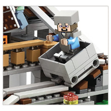 Lade das Bild in den Galerie-Viewer, Minecraft Die Berghöhle Baustein Set kaufen