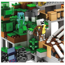 Lade das Bild in den Galerie-Viewer, Minecraft Die Berghöhle Baustein Set kaufen