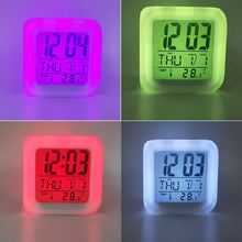 Lade das Bild in den Galerie-Viewer, Süßes Einhorn Digitaler Wecker / Uhr mit Farbwechsel kaufen