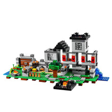 Lade das Bild in den Galerie-Viewer, Die Festung Minecraft Baustein Spielzeug Set 984 Teile kaufen