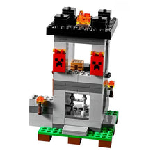 Lade das Bild in den Galerie-Viewer, Die Festung Minecraft Baustein Spielzeug Set 984 Teile kaufen