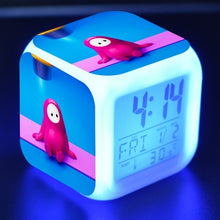 Lade das Bild in den Galerie-Viewer, Fall Guys Digitaler Wecker und Uhr mit Farbwechsel kaufen