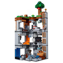 Lade das Bild in den Galerie-Viewer, Bedrock Abenteuer Baustein Spielzeug Minecraft 666 Teile kaufen