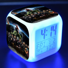 Lade das Bild in den Galerie-Viewer, Marvel Avengers LED Digitaler Wecker Uhr kaufen