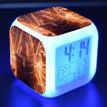 Lade das Bild in den Galerie-Viewer, Marvel Avengers LED Digitaler Wecker Uhr kaufen