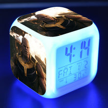 Lade das Bild in den Galerie-Viewer, Marvel Avengers LED Digitaler Wecker Uhr kaufen