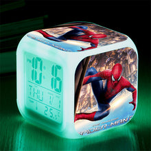 Lade das Bild in den Galerie-Viewer, Spiderman Wecker mit Digital LED Uhr in vielen Motiven kaufen