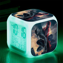 Lade das Bild in den Galerie-Viewer, Spiderman Wecker mit Digital LED Uhr in vielen Motiven kaufen