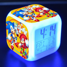 Lade das Bild in den Galerie-Viewer, Sonic the Hedgehog Wecker Digitale Uhr mit Farbwechsel kaufen