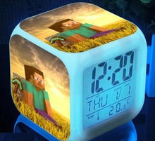 Lade das Bild in den Galerie-Viewer, Minecraft Wecker mit Digital Uhr LED Anzeige kaufen