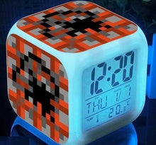 Lade das Bild in den Galerie-Viewer, Minecraft Wecker mit Digital Uhr LED Anzeige kaufen