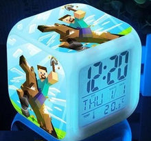 Lade das Bild in den Galerie-Viewer, Minecraft Wecker mit Digital Uhr LED Anzeige kaufen