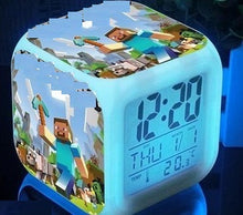 Lade das Bild in den Galerie-Viewer, Minecraft Wecker mit Digital Uhr LED Anzeige kaufen