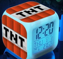 Lade das Bild in den Galerie-Viewer, Minecraft Wecker mit Digital Uhr LED Anzeige kaufen