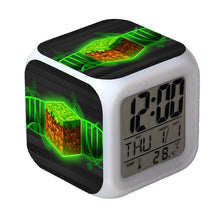 Lade das Bild in den Galerie-Viewer, Minecraft Wecker mit Digital Uhr LED Anzeige kaufen