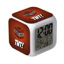 Lade das Bild in den Galerie-Viewer, Minecraft Wecker mit Digital Uhr LED Anzeige kaufen
