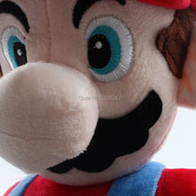 Lade das Bild in den Galerie-Viewer, Mario oder Luigi Plüsch Figur (ca. 25cm) kaufen