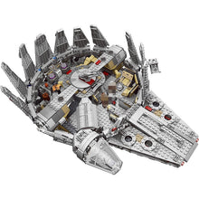 Lade das Bild in den Galerie-Viewer, Millennium Falcon Baustein Set mit Figuren kaufen