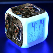 Lade das Bild in den Galerie-Viewer, Apex Legends LED Alarm Wecker Digitale Uhr kaufen