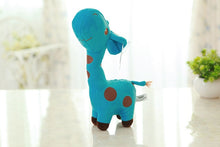 Lade das Bild in den Galerie-Viewer, Süße Baby Giraffe Kuscheltier 18cm - verschiedene Farben kaufen