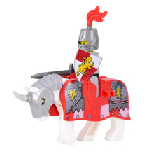 Lade das Bild in den Galerie-Viewer, Mittelalter Ritter Mini Figuren mit Pferd
