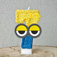 Lade das Bild in den Galerie-Viewer, Minions Geburtstag Kerzen mit Jahreszahl
