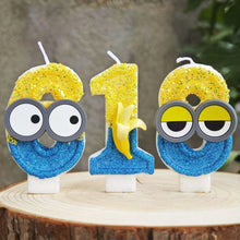 Lade das Bild in den Galerie-Viewer, Minions Geburtstag Kerzen mit Jahreszahl

