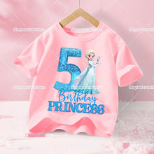 Lade das Bild in den Galerie-Viewer, Pinkes Elsa Eiskönigin Frozen Geburtstags T-Shirt mit Jahreszahl für Kinder
