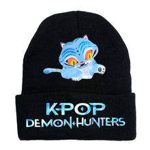 Lade das Bild in den Galerie-Viewer, Warme K-Pop Demon Hunter Winter Beanies Mützen
