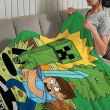 Lade das Bild in den Galerie-Viewer, Flauschige Minecraft Decke im Comic Look
