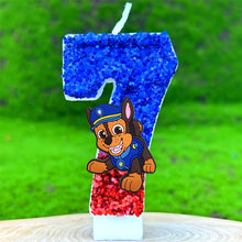 Lade das Bild in den Galerie-Viewer, Paw Patrol Kindergeburtstagskerze mit Jahreszahl und Skye, Chase oder Rubble Motiv

