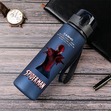 Lade das Bild in den Galerie-Viewer, Spiderman Trinkflaschen in tollen Spider-Man Motiven
